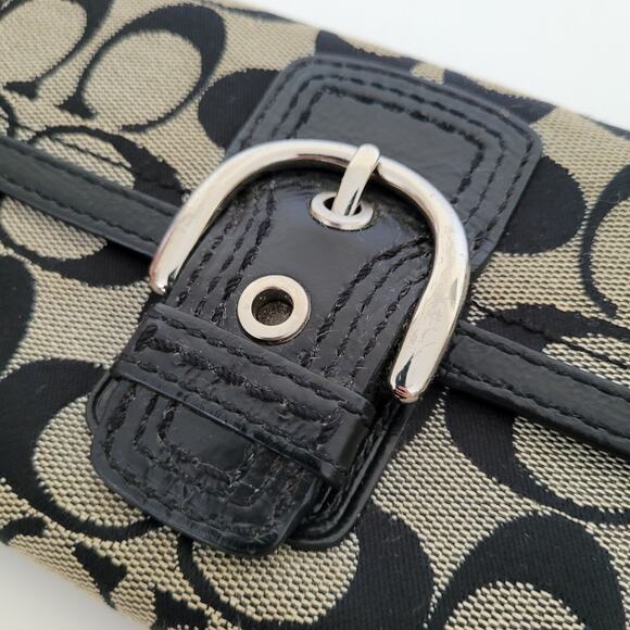 Coach Buckle Signature Clutch Wallet Large Logo Canvas Leather Black Trifold - Picture 12 of 12